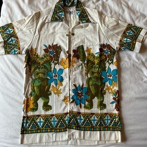 Stunning vintage men’s medium Hawaiian shirt